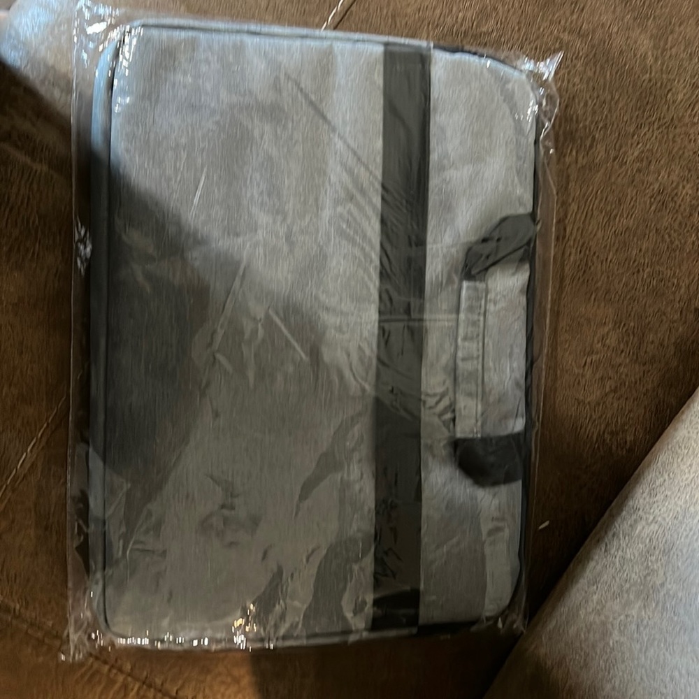New laptop bag